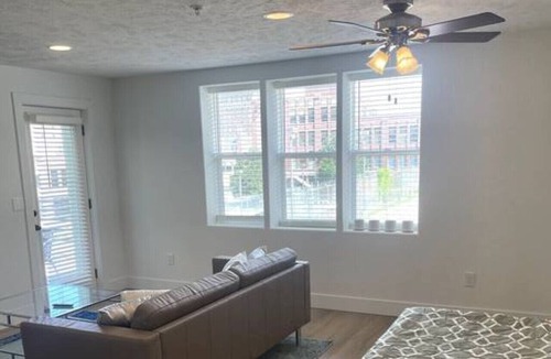 Downtown Omaha Apartment | Contemporary Downtown Apartment