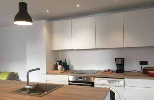 Endoume Apartment | Corniche Kennedy direct to the beach -comfort -neighborhood living -quiet location