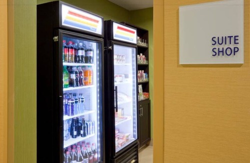 Davenport House | Corporate travelers will love staying at our room in Davenport !1