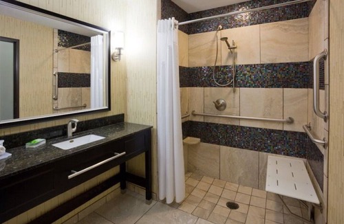 Davenport House | Corporate travelers will love staying at our room in Davenport !1