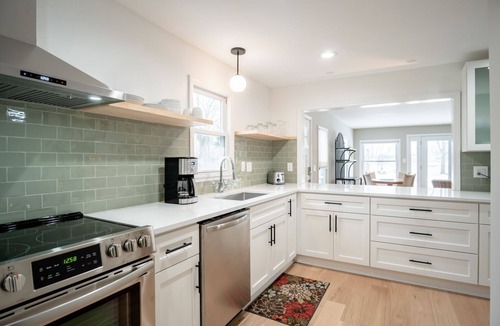 Howell House | Cottage with Huge Grassy Yard Fronting on All Sports Lake Chemung