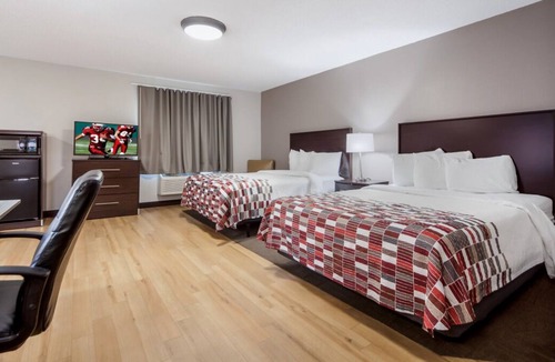 Council Bluffs House | Council Bluffs Experience Like No Other! 3 Homelike Units, FREE Parking!