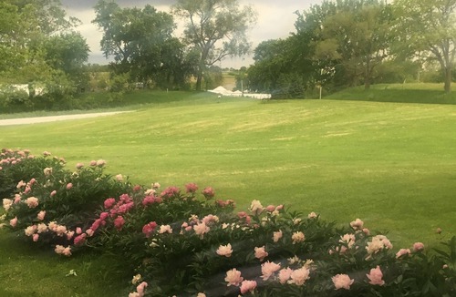 Mills County House | Country Acreage: Escape, Relax, Renew.