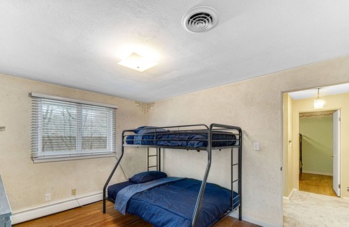 Ottawa House | Country Charmer - Starved Rock, downtown Ottawa