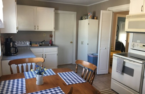 Afton House | Country Guesthouse at Wind Ridge Herb Farm