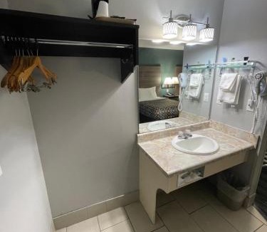 Council Bluffs Hotel | Countryside Inn & Suites Omaha East-Council Bluffs IA