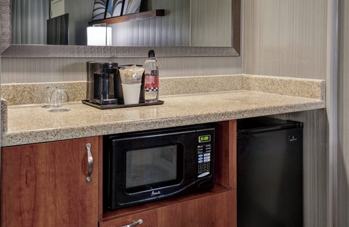 Oakbrook Terrace Hotel | Courtyard by Marriott Chicago Oakbrook Terrace