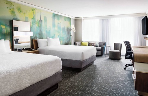 Streeterville Hotel | Courtyard by Marriott Chicago Magnificent Mile