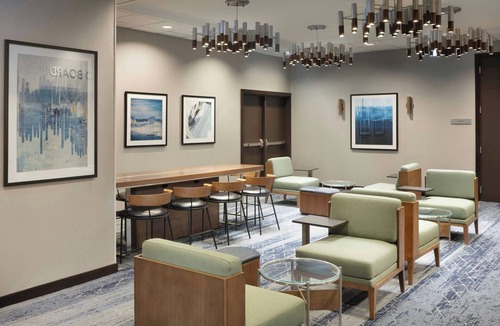Streeterville Hotel | Courtyard by Marriott Chicago Magnificent Mile