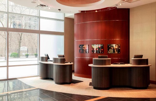 Streeterville Hotel | Courtyard Chicago Downtown/Magnificent Mile