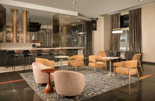 Streeterville Hotel | Courtyard Chicago Downtown/Magnificent Mile