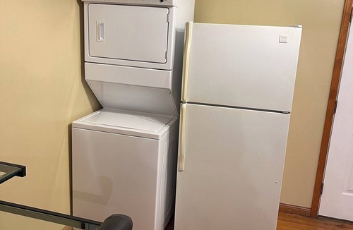 McLean Apartment | Cozy 1-bedroom studio apartment in pleasant McLean with AC, arcade game, huge TV