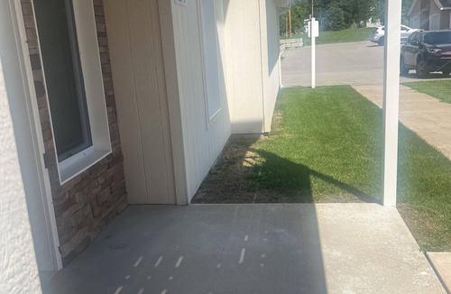 Cutlerville Apartment | Cozy 1-bedroom with WiFi and AC in a quiet and charming area in Grand Rapids