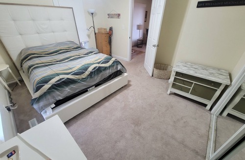 Council Bluffs House | Cozy 2-bedroom house in Council Bluffs that is close to Downtown Omaha