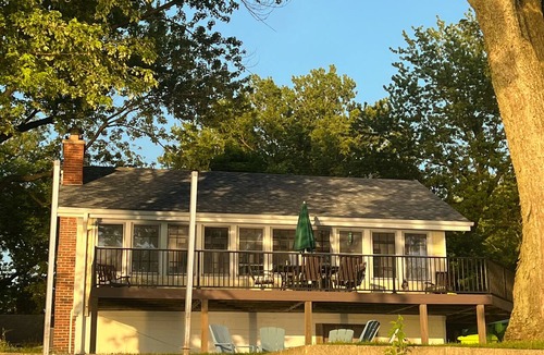 Lake Koshkonong House | Cozy 2-bedroom house on peaceful Lake Koshkonong