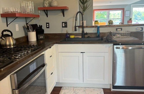 Howell House | Cozy 3-bedroom house on Lake Chemung near Mt. Brighton