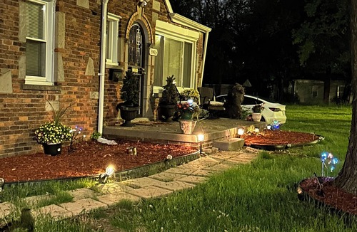 Detroit House | Cozy 3-bedroom house with WiFi, AC in historic Detroit north rosedale park