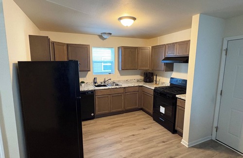 Harambee House | Cozy 3-Bedroom Milwaukee Retreat