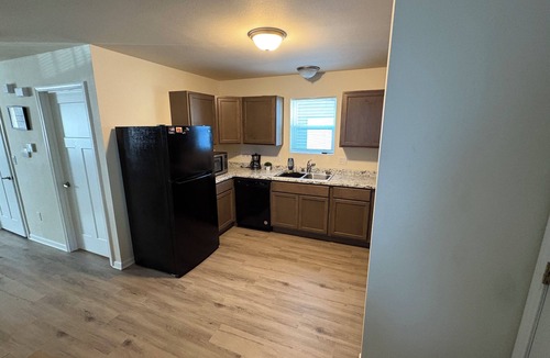 Harambee House | Cozy 3-Bedroom Milwaukee Retreat