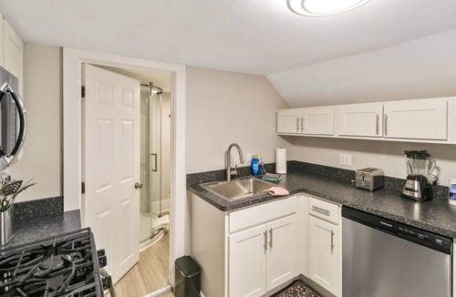 Libertyville Apartment | Cozy Apartment in DT Libertyville, Near Naval Base