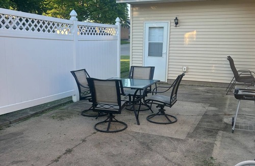 Dyersville House | Cozy Dyersville Home Near Feild of Dreams