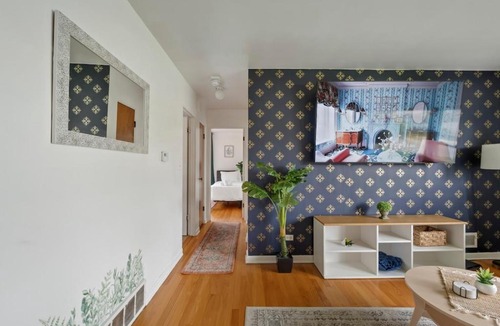 Westmont Apartment | Cozy Getaway for Long-Term Stays
