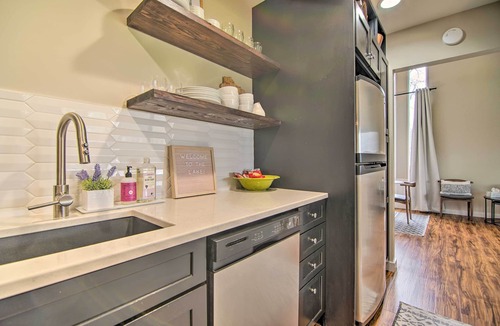 Lake Geneva Apartment | Cozy Lake Geneva Retreat With Year-round Views!