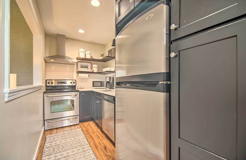 Lake Geneva Apartment | Cozy Lake Geneva Retreat With Year-round Views!