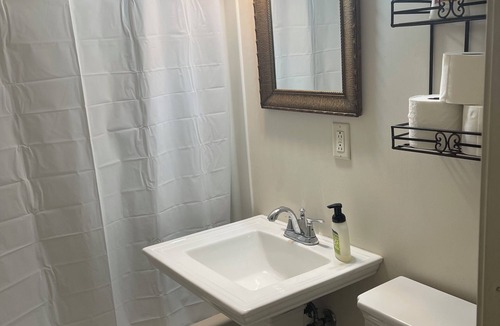 Rockford House | Cozy, Quiet, Clean, and Bright