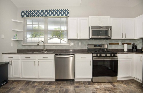 Oswego House | Cozy ranch with 4 bedrooms