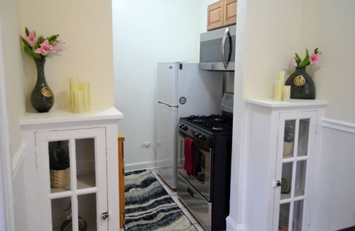 Lakeview Apartment | Cozy Studio In Lakeview, Near Wrigley field