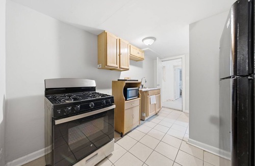 Woodlawn Apartment | Cozy Woodlawn Garden Apt.
