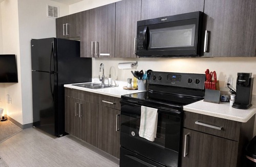 Westown Apartment | Cream City Industrial Loft Near Fiserv with Parking | Suite 2 | Sleeps 8