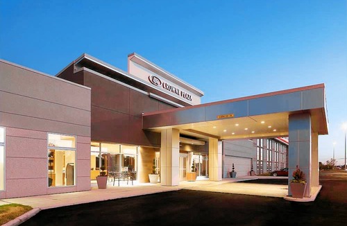 Burr Ridge Hotel | Crowne Plaza Chicago SW - Burr Ridge, an IHG Hotel