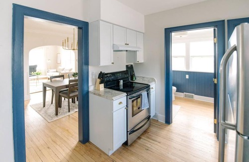 Des Moines House | Cute Family Friendly 3 Bedroom Home in Waterbury