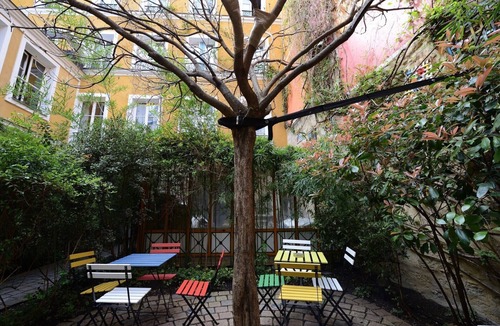 3rd Arrondissement Apartment | D4DG Watergate