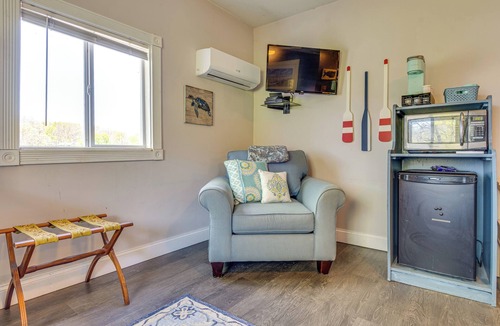 Monticello Apartment | Deck & Views: Waterfront Monticello Studio