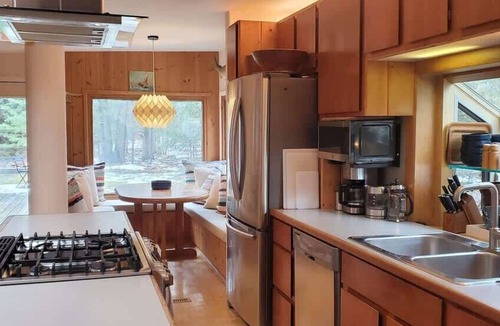 Acme House | Deepwater Point Extended Stay Horse Show Rental