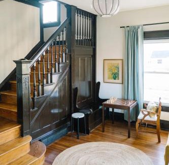 Downtown Des Moines House | Des Moines House 3min Downtown9min to State Fair
