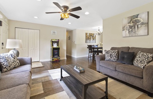 Des Plaines House | Des Plaines Rental