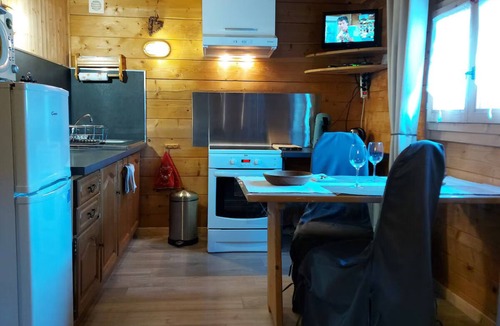 Monthion Ski Chalet | Detached chalet - swimming pool - ideal for hiking, lakes, cycling, nature, relaxation.