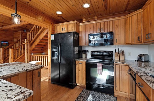 Fish Creek Cabin | Dog Friendly Cabin - sleeps 12