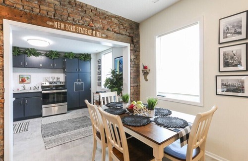Lake Geneva Apartment | Downtown Lake Geneva New York Suite Walk to Beach Dining Shops Sleeps 8