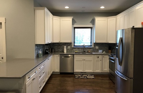 Lake Geneva House | Downtown Lake Geneva Sleeps 14