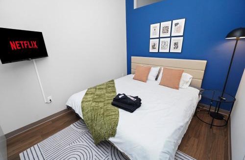 Westown Apartment | Downtown Milwaukee 2BR, 5 Min Walk to RiverWalk