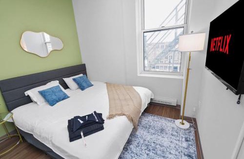Westown Apartment | Downtown Milwaukee 2BR, 5 Min Walk to RiverWalk