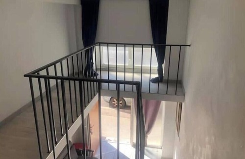 Montredon Apartment | Duplex Between Seas and Hills