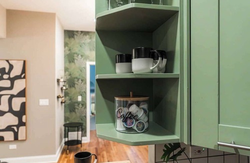 Kenwood Apartment | Dwellish Rentals - Hyde Park Luxury Stay 5BR Near Lake & UChicago