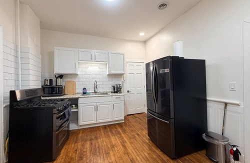 Milwaukee House | EKO Stays | Executive Retreat Near Brady St
