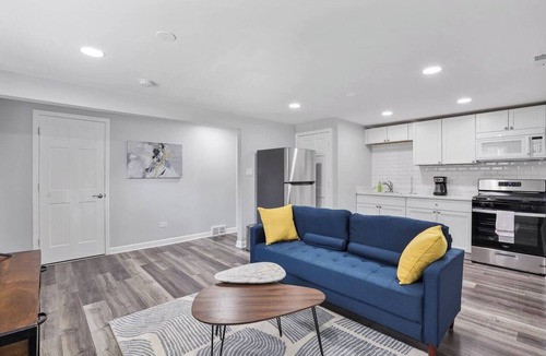 Clarendon Hills House | Elegant 5BD 2BA House | Clarendon Hills